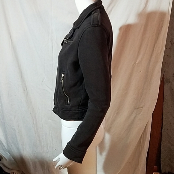 A Jacket - Picture 2 of 5